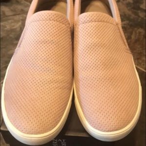 Naturalizer slip on shoes